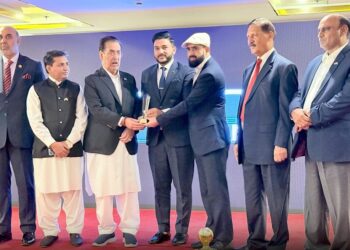 Mr. Waqas Gulzar CEO Titanium Agency Pvt. Ltd. Honored as Top Performer at Lakeshore City Event
