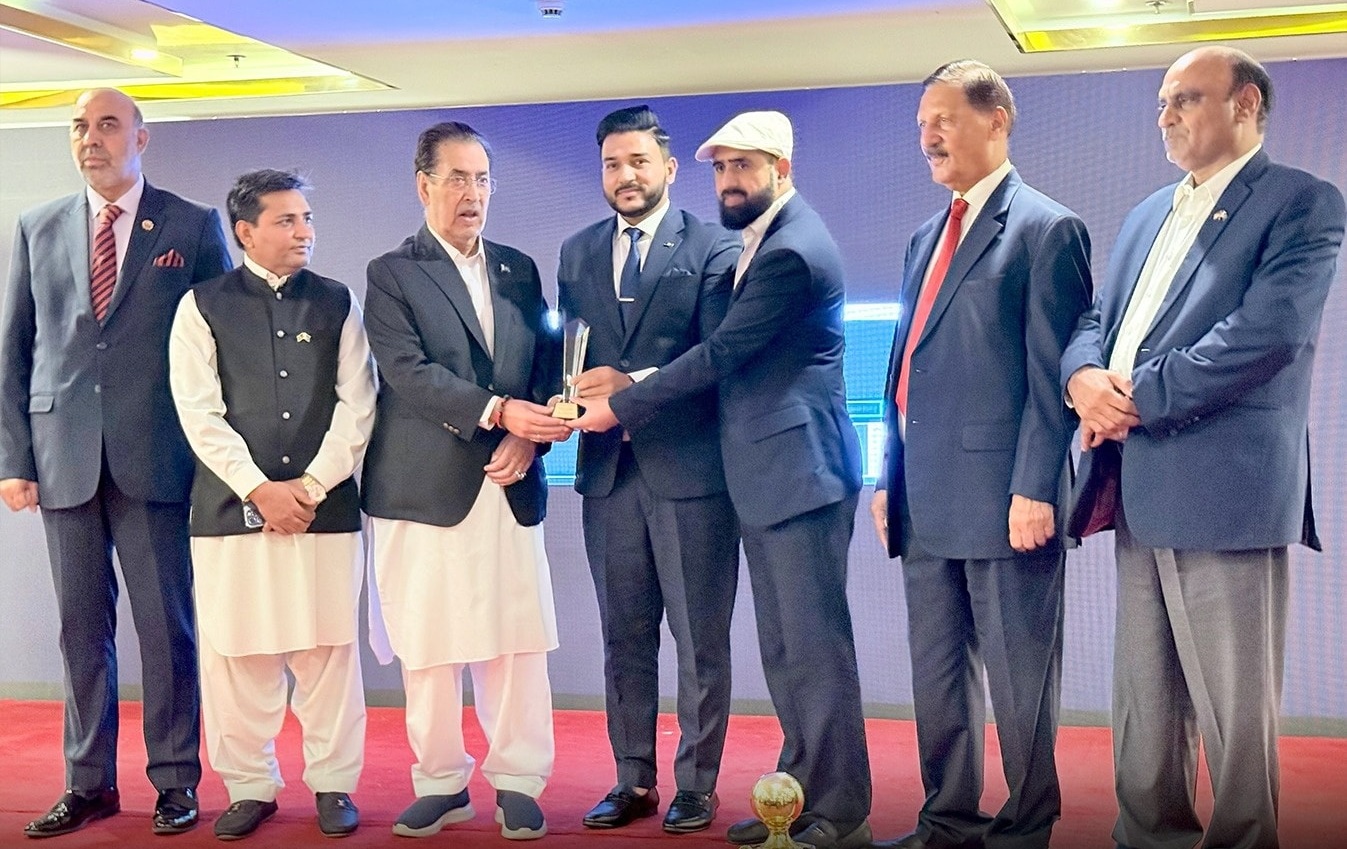 Agencynet 1 Mr. Waqas Gulzar CEO Titanium Agency Pvt. Ltd. Honored as Top Performer ...